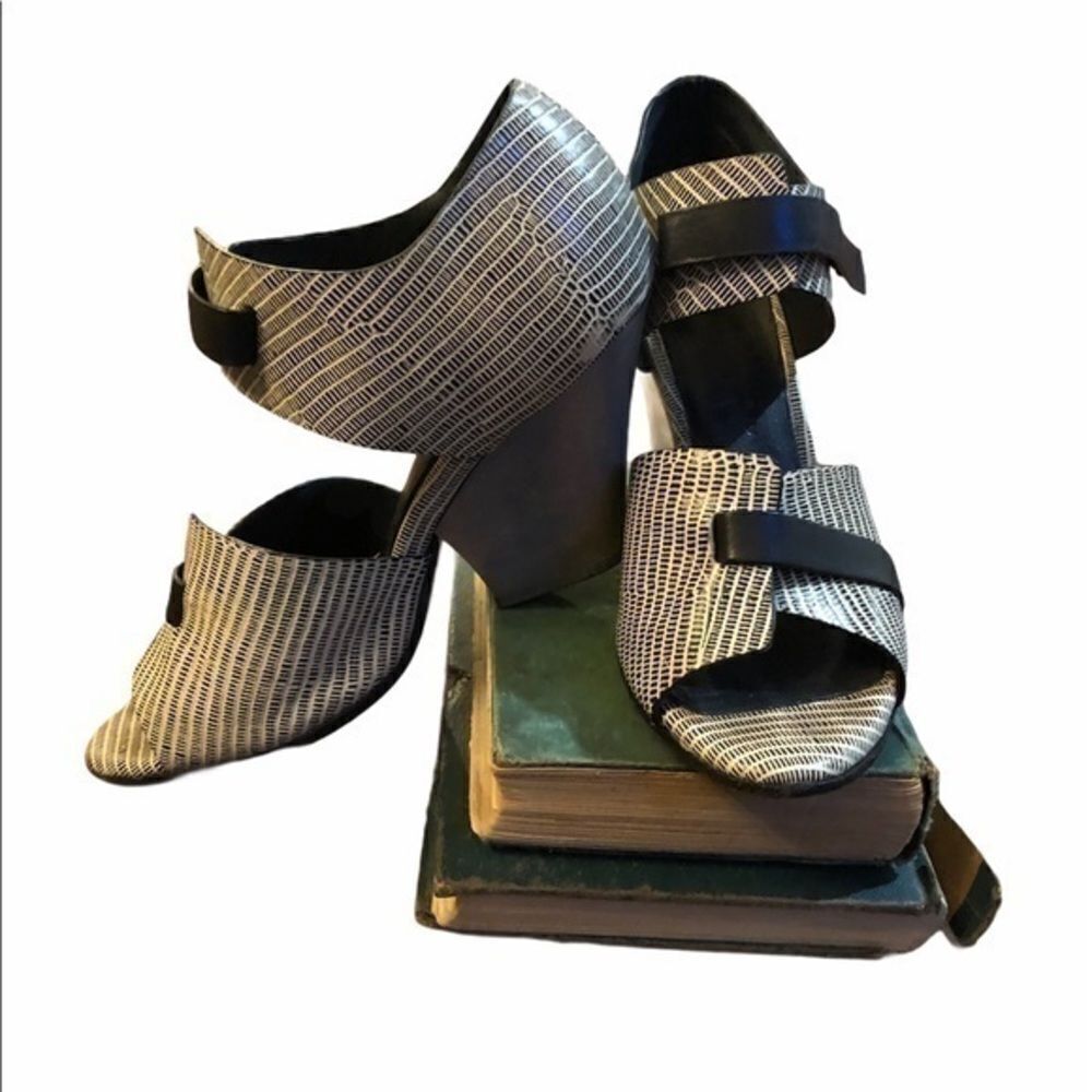 Zero+Maria Cornejo Leather Open Toe Wood Wedge 36